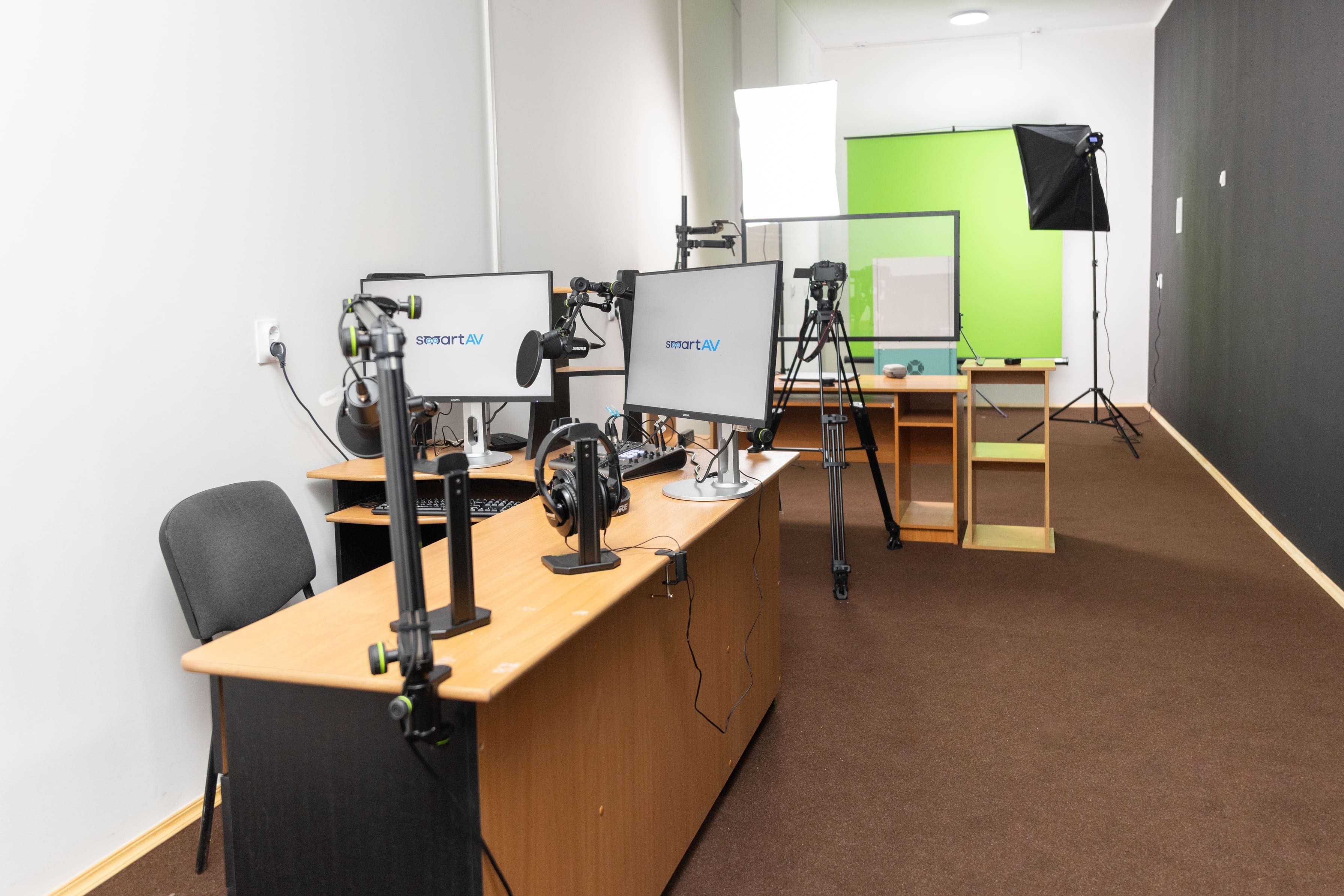 Что должно быть в медиаклассе?