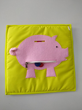 Желтый квадрат "Свинка - копилка" – портал поставщиков НСППО - 3